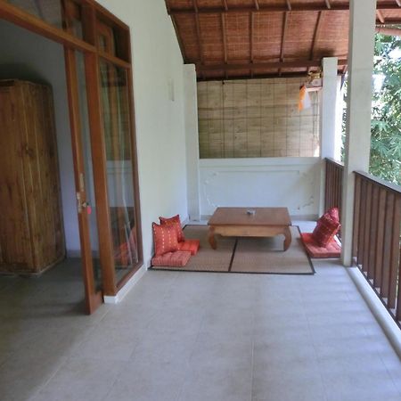Latugu Homestay Ubud Værelse billede