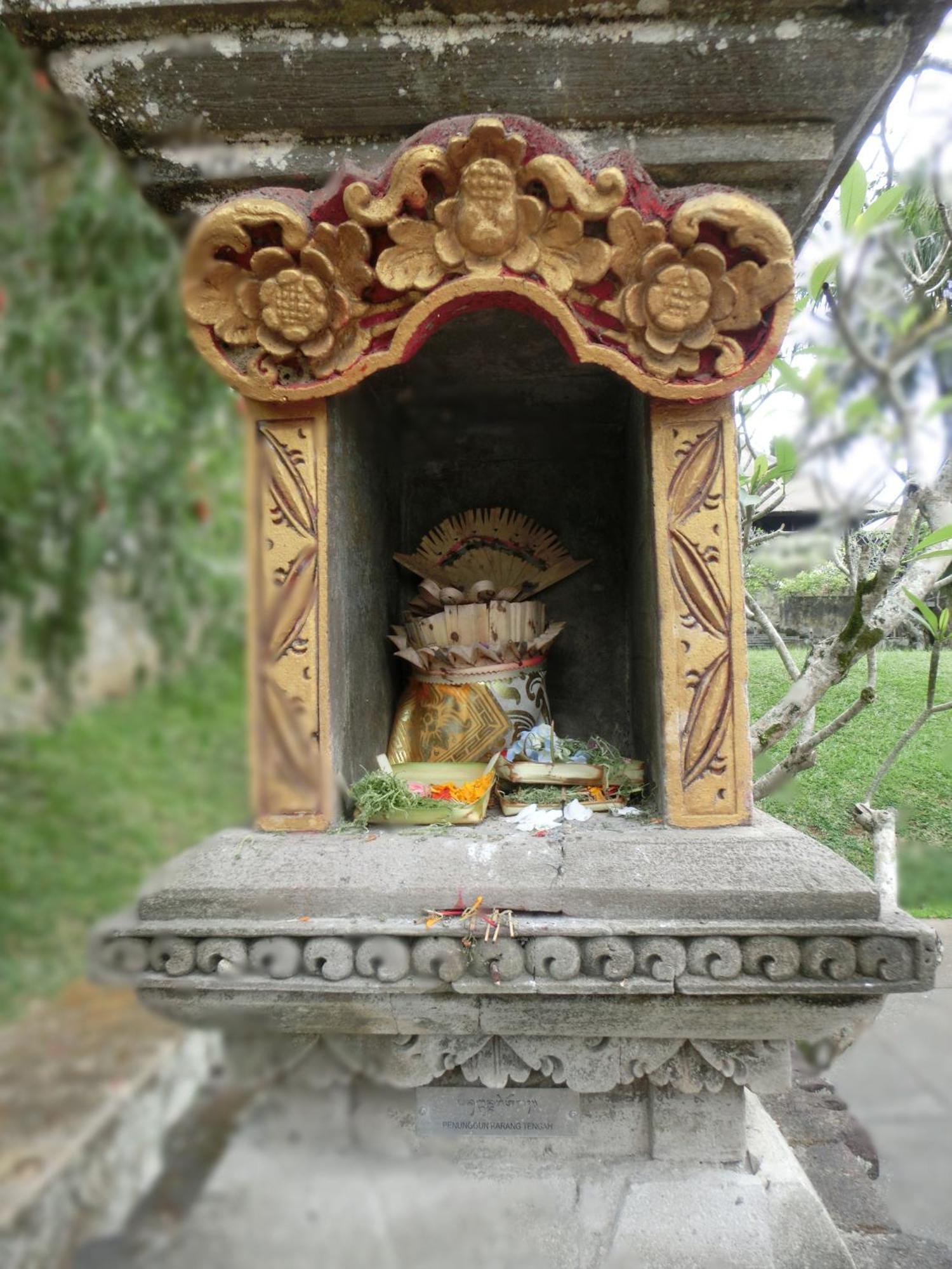 Latugu Homestay Ubud Værelse billede